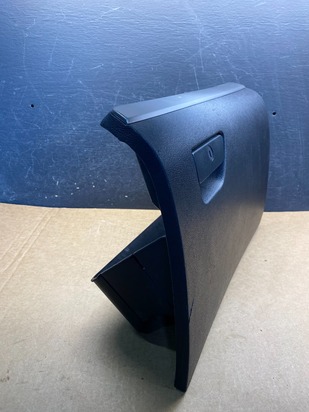2011 to 2019 Ford Explorer Front Right Passenger Storage Glove Box AH6969 DG1