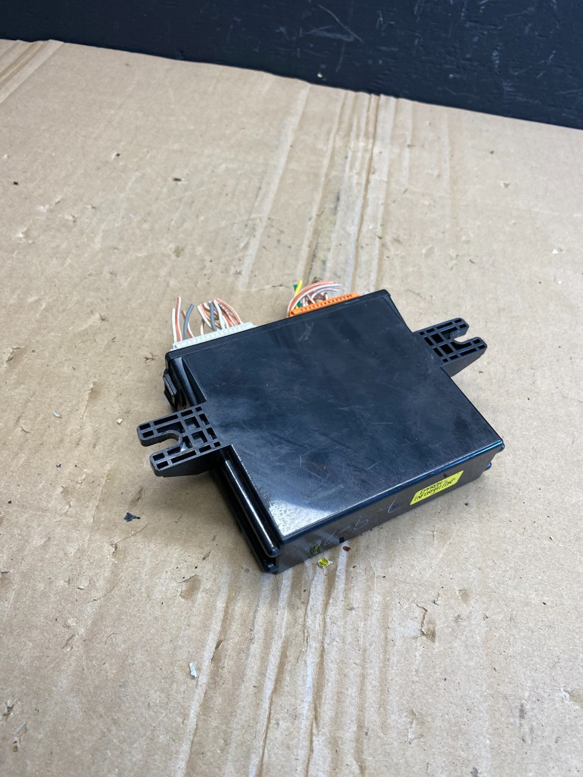 Mack Driver Module 204MS48M 21092268 OEM AB88073