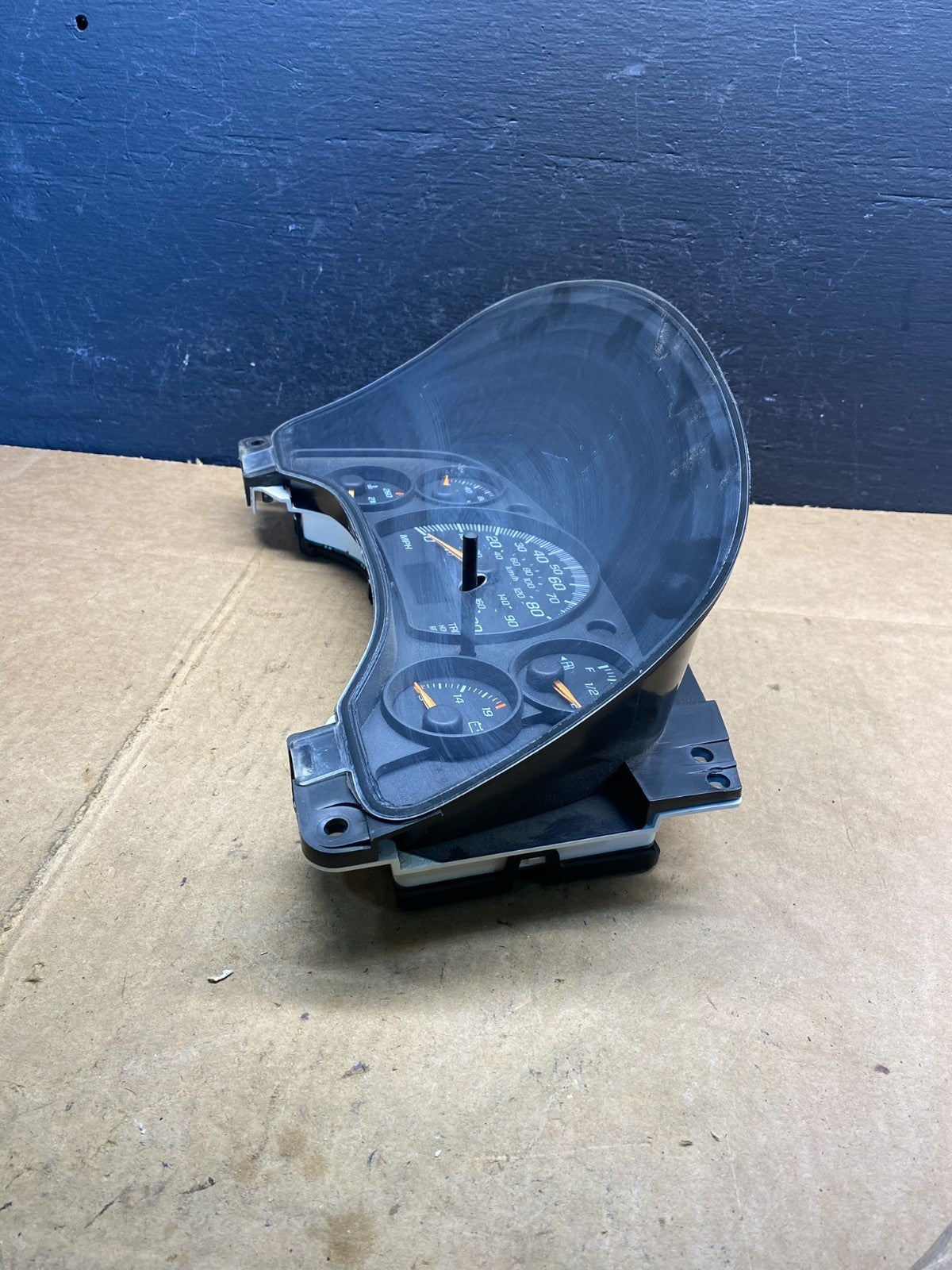 2004 to 2007 Chevrolet Express Speedometer Cluster Gauge AD4835 DG2