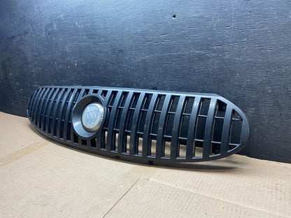 2002-2005 Buick Rendezvous Front Upper Grill Grille With Emblem C8505 DG11
