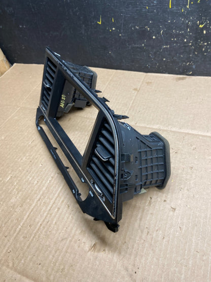 2017-2019 Hyundai Elantra Center Radio Climate Control Air Vent Bezel AB2126 DG2