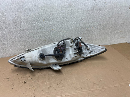 2005 to 2006 Toyota Camry Left Driver LH Halogen Headlight AB0201 DW4