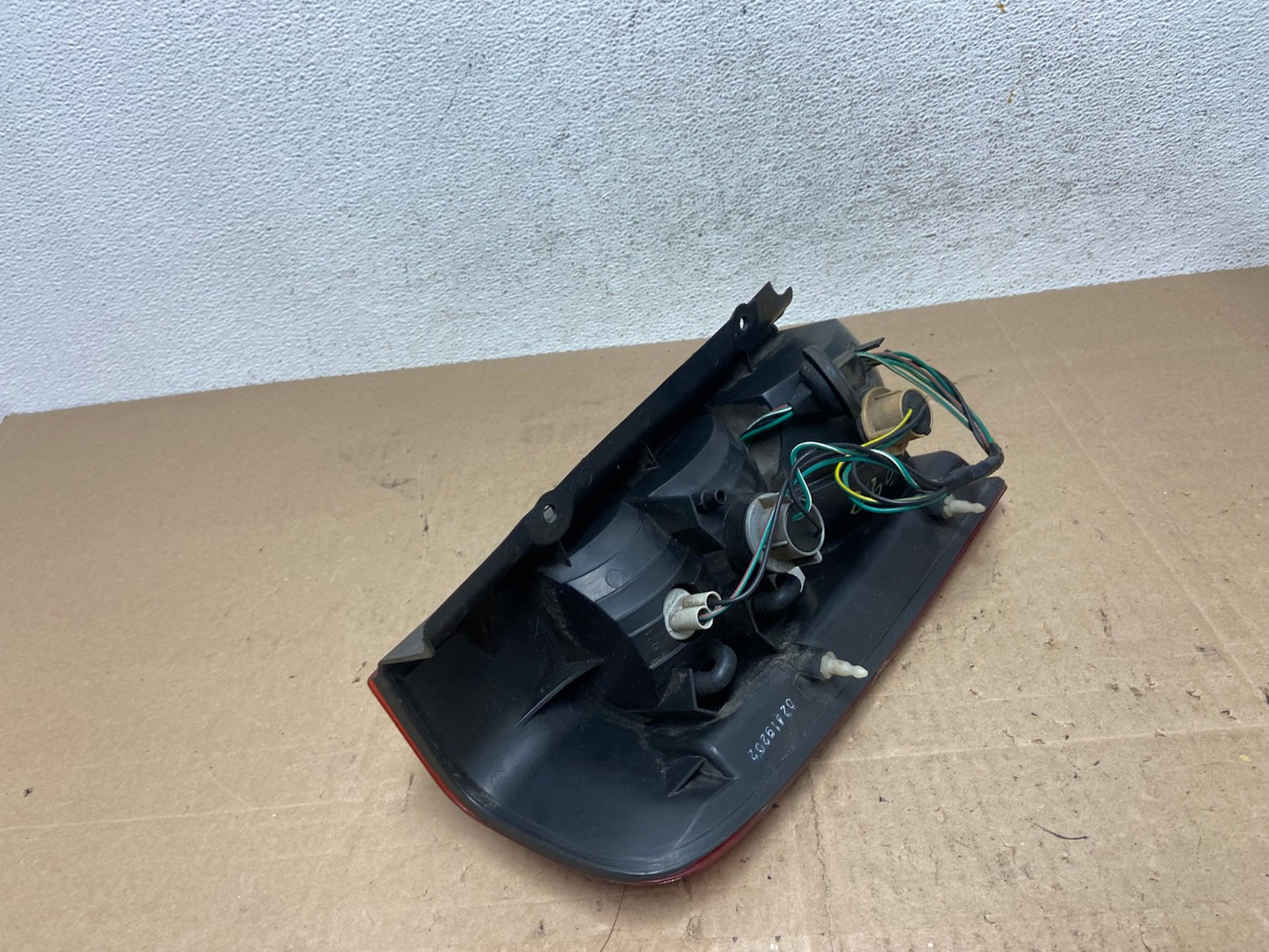 2002 2003 2004 Nissan Xterra Right Passenger RH Side Tail Light AE6099 LK4