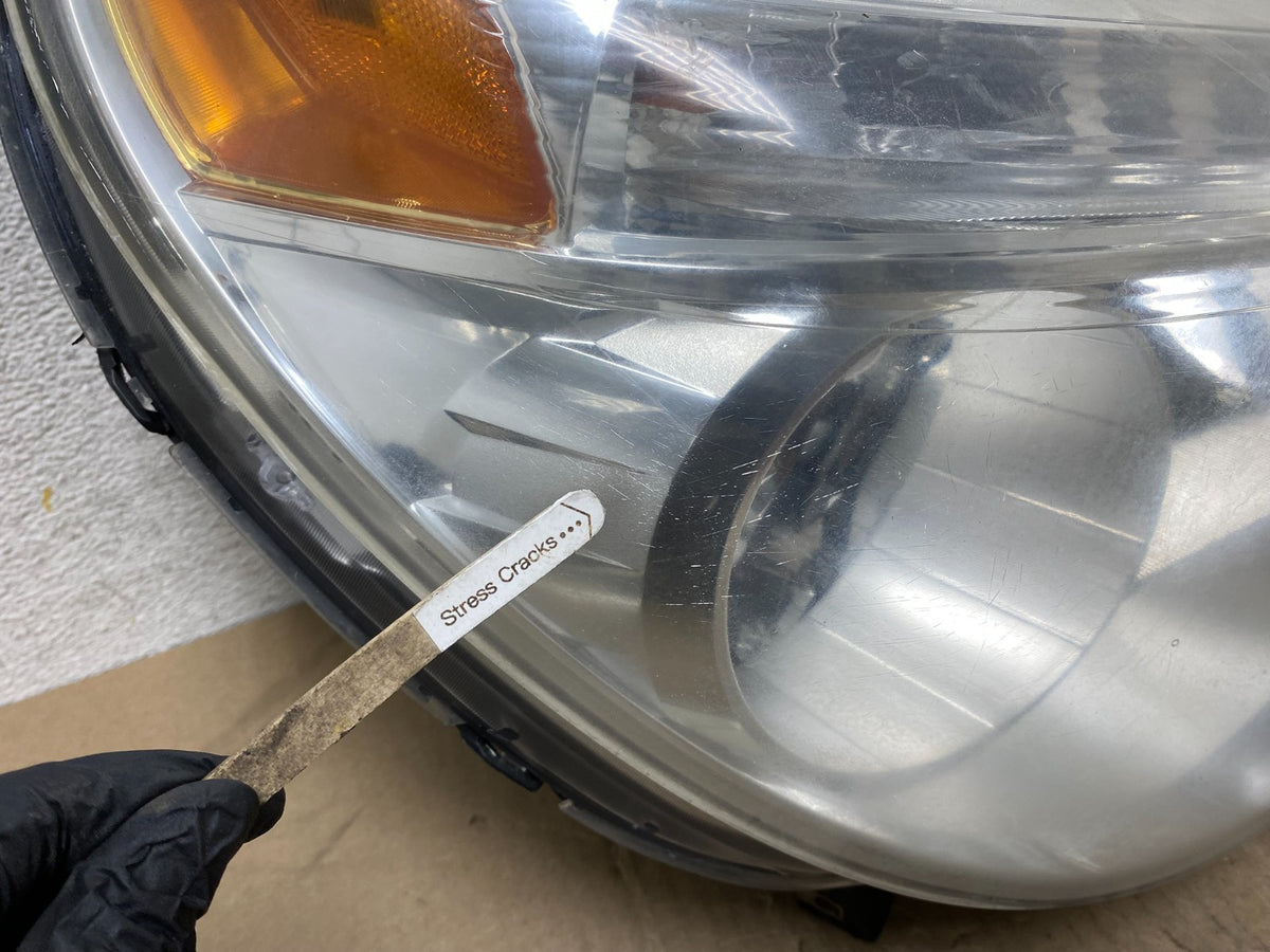 2010 - 2015 Chevrolet Equinox Halogen Headlight Right Passenger Side AH7634 DW4