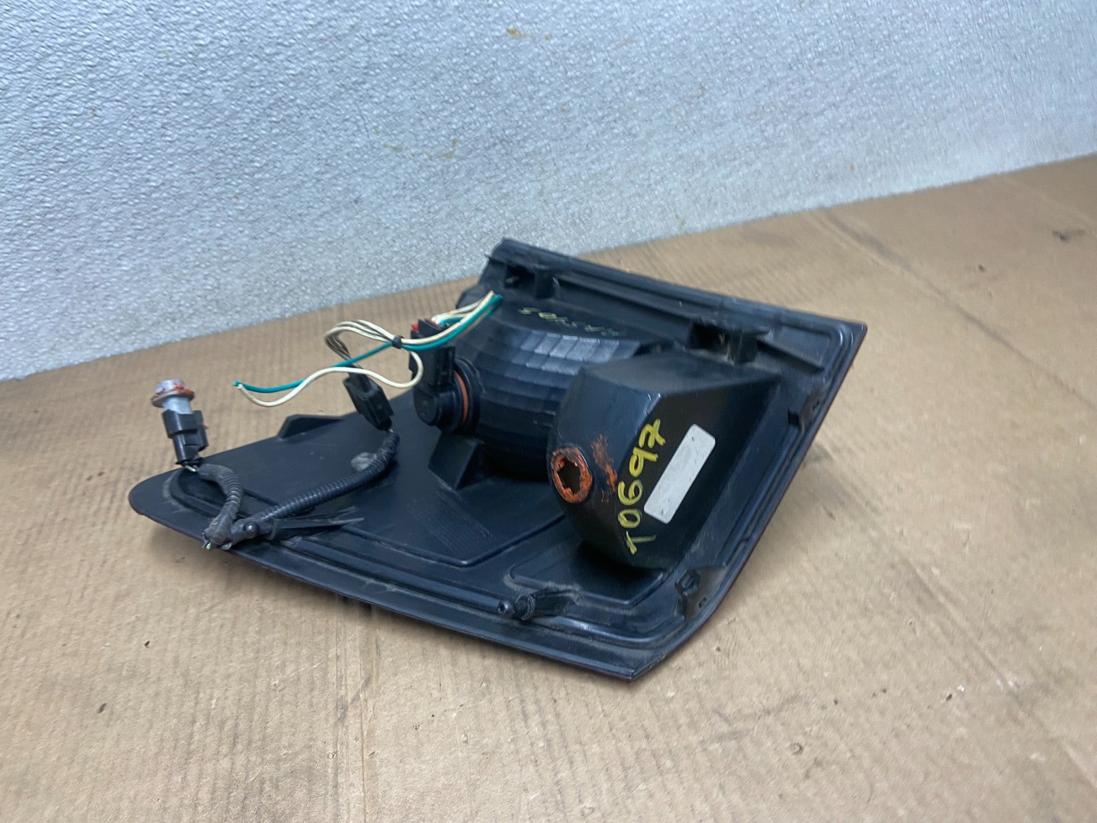 2007 to 2010 Jeep Grand Cherokee Right Passenger Tail Light AA5405 DW4