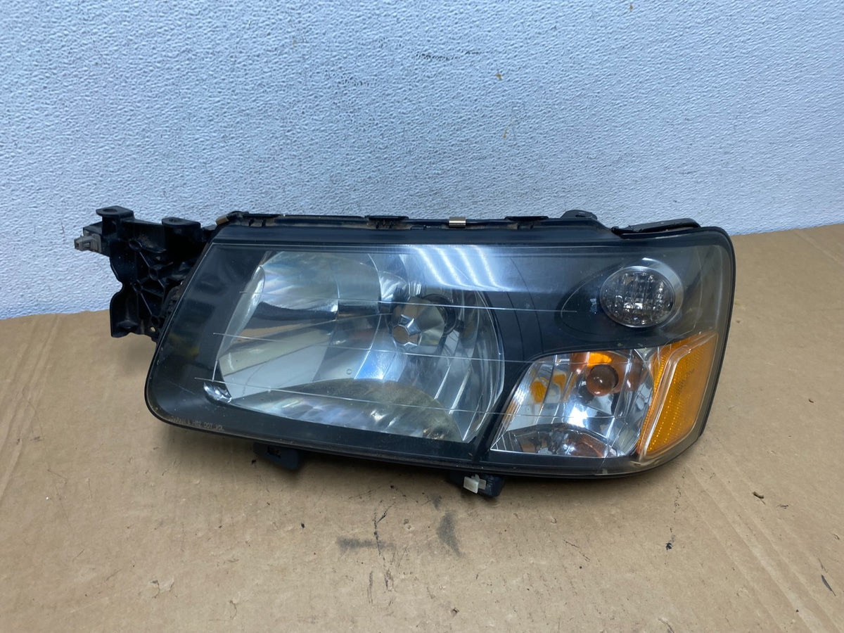 2003 2004 Subaru Forester Left Driver LH Headlight Halogen AD2755 DW0
