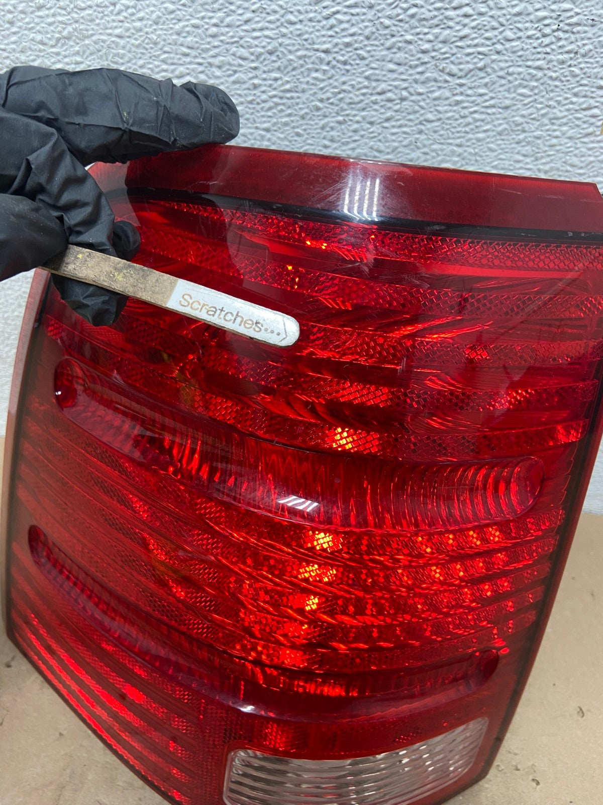 2002 to 2005 Ford Explorer Left Driver Lh Side Tail light AG5347 LK3