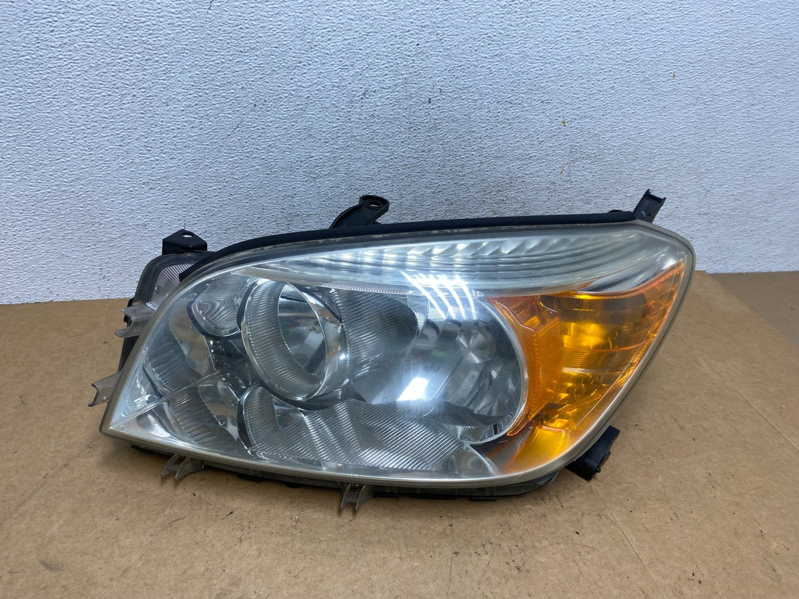 2006 2007 2008 Toyota Rav4 Left Driver LH Side Headlight Halogen AE3239 DW0
