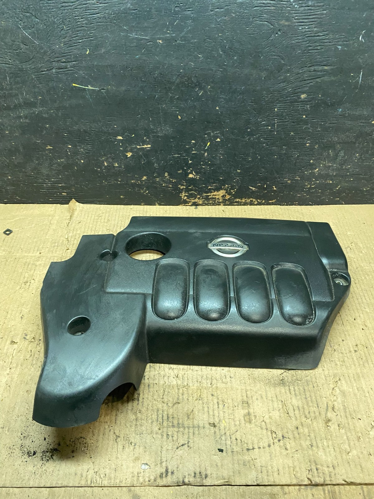 2007 to 2013 Nissan Altima 2.5 L Engine Cover U6132 DG0