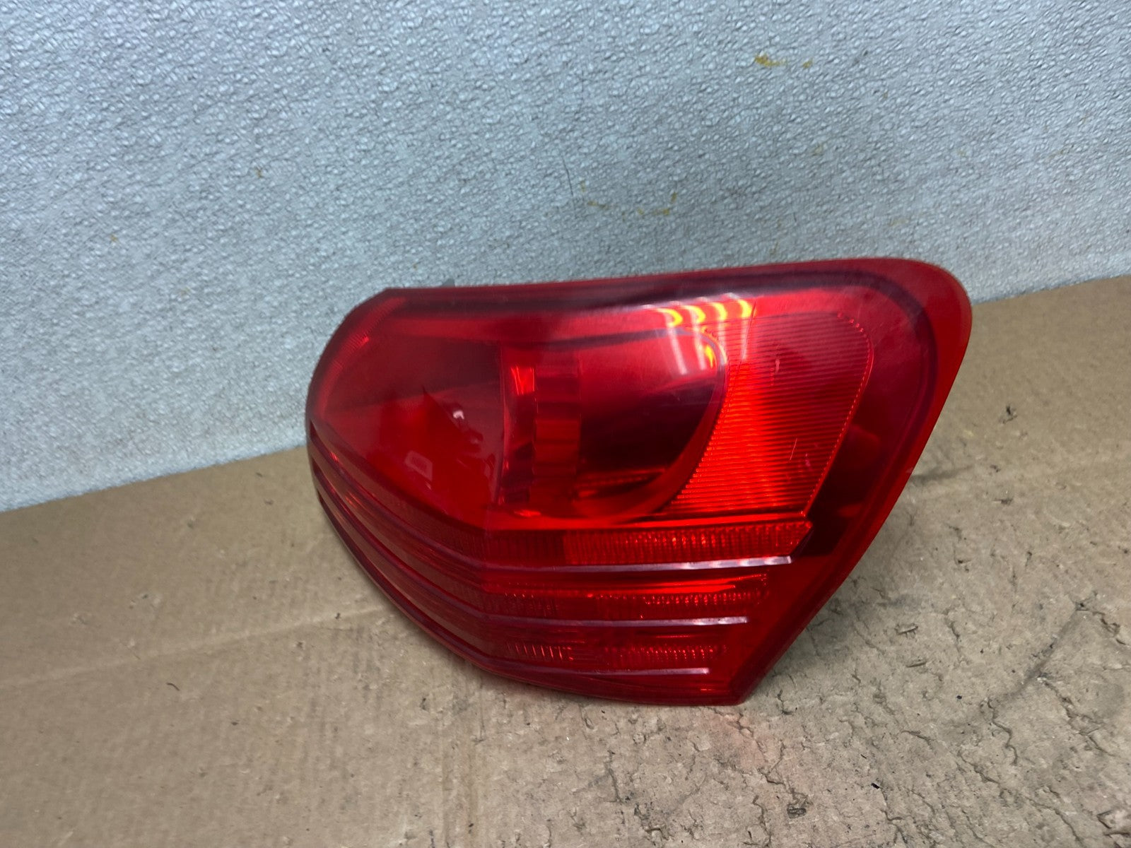 2008 to 2015 Nissan Rogue Right Passenger Rh Side Tail Light Oem Z1070 DW1