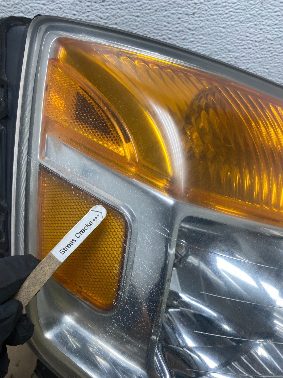 2008 - 2015 Nissan Armada Right Passenger RH Headlight Halogen AG5381 DW3