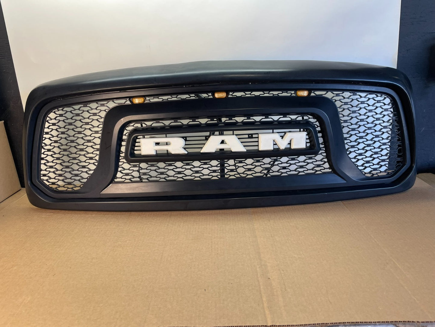 2015 to 2019 Dodge Ram 1500 Rebel Upper Front Grill Grille AG9851 DG0
