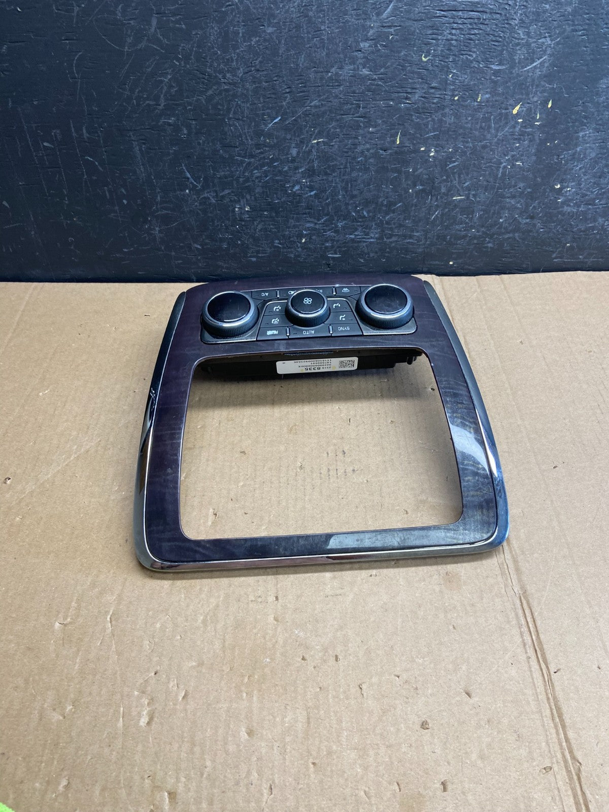 2013 to 2017 Buick Enclave AC Heater Climate Control Unit ae4427 DG3