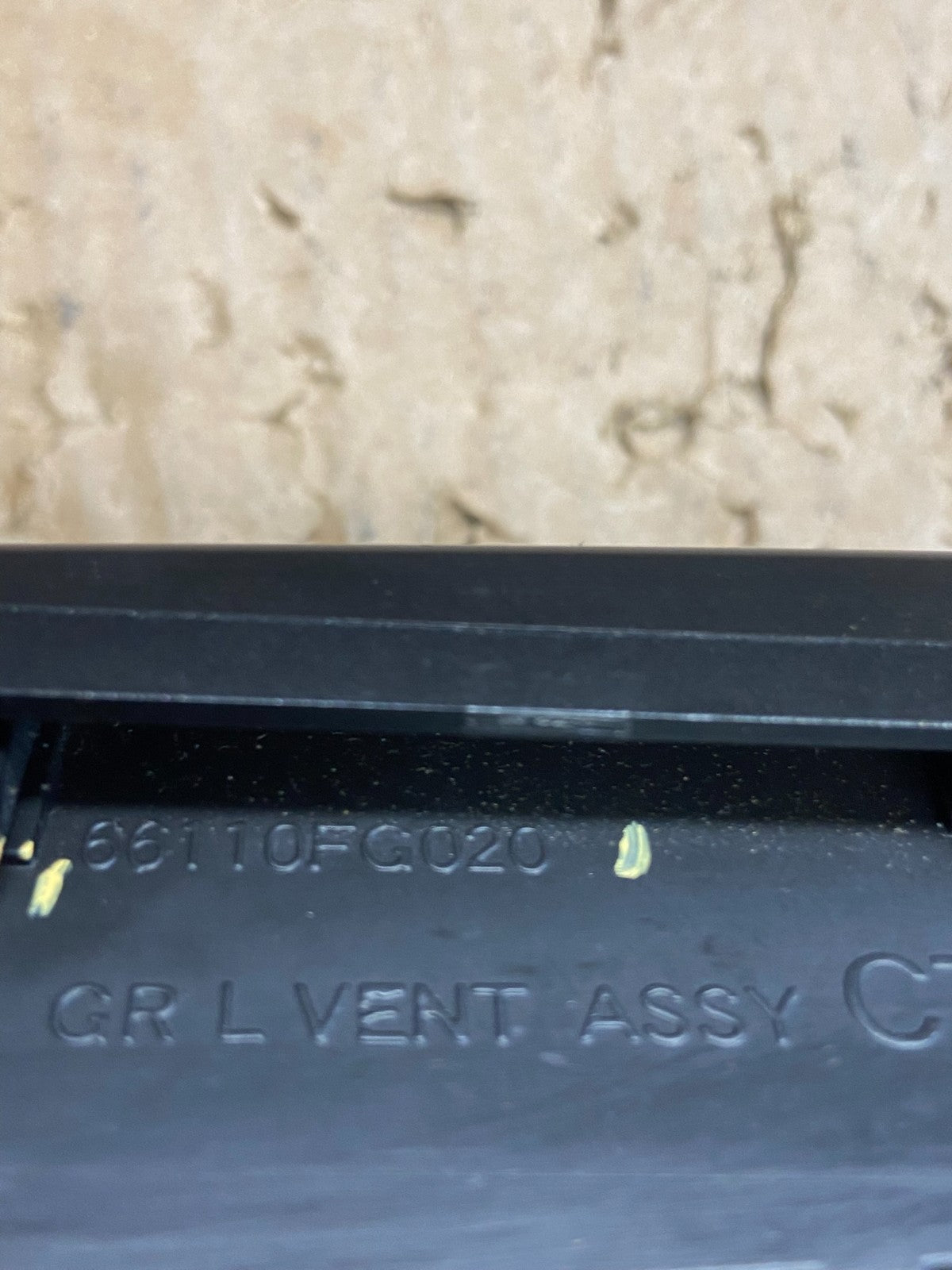 2009 to 2013 Subaru Forester Dash Radio Trim Bezel Center Vent AD6856 DG5