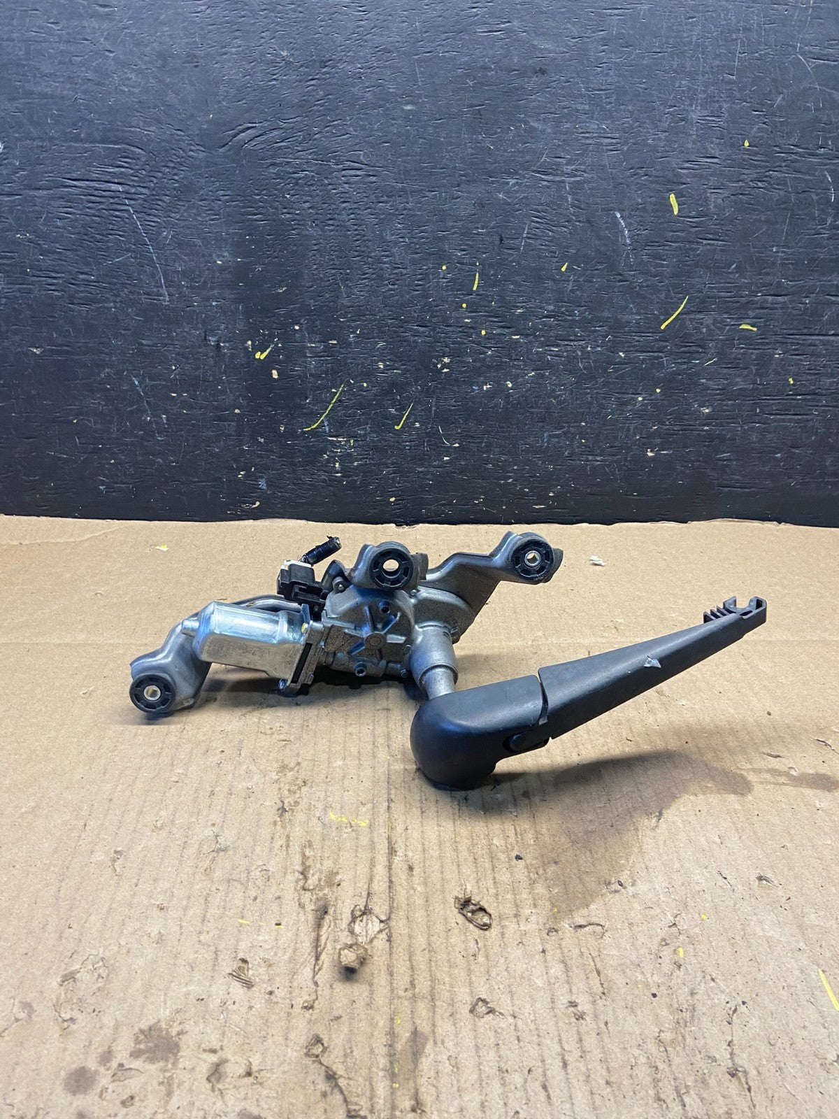 2008 to 2014 Scion xD Rear Wiper Motor OEM t4286 DG0
