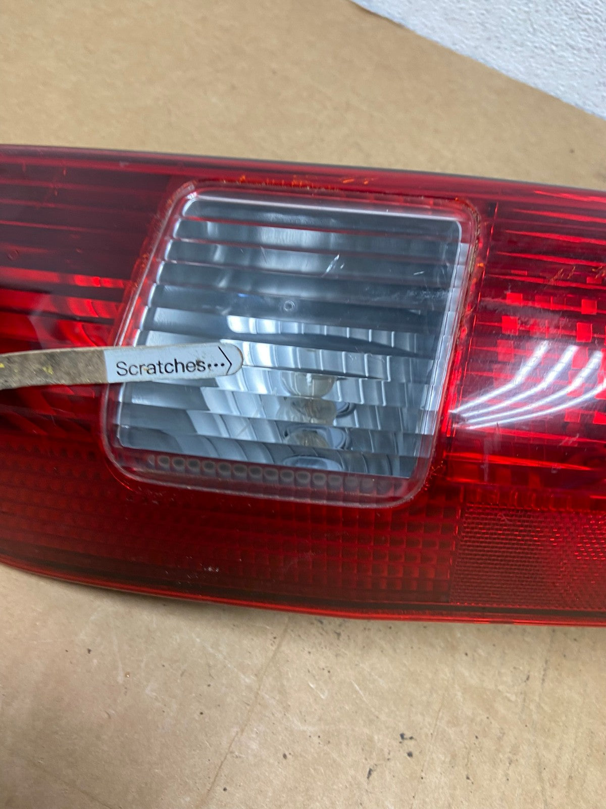 2002 - 2004 Honda Crv Cr-v Right Passenger Rh Side Tail Light AD4536 LK3