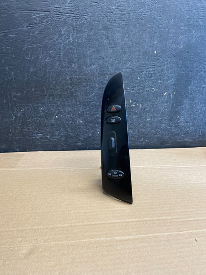 2004 to 2010 Toyota Sienna Left Side Climate Switches Bezel Trim AG4972 DG0