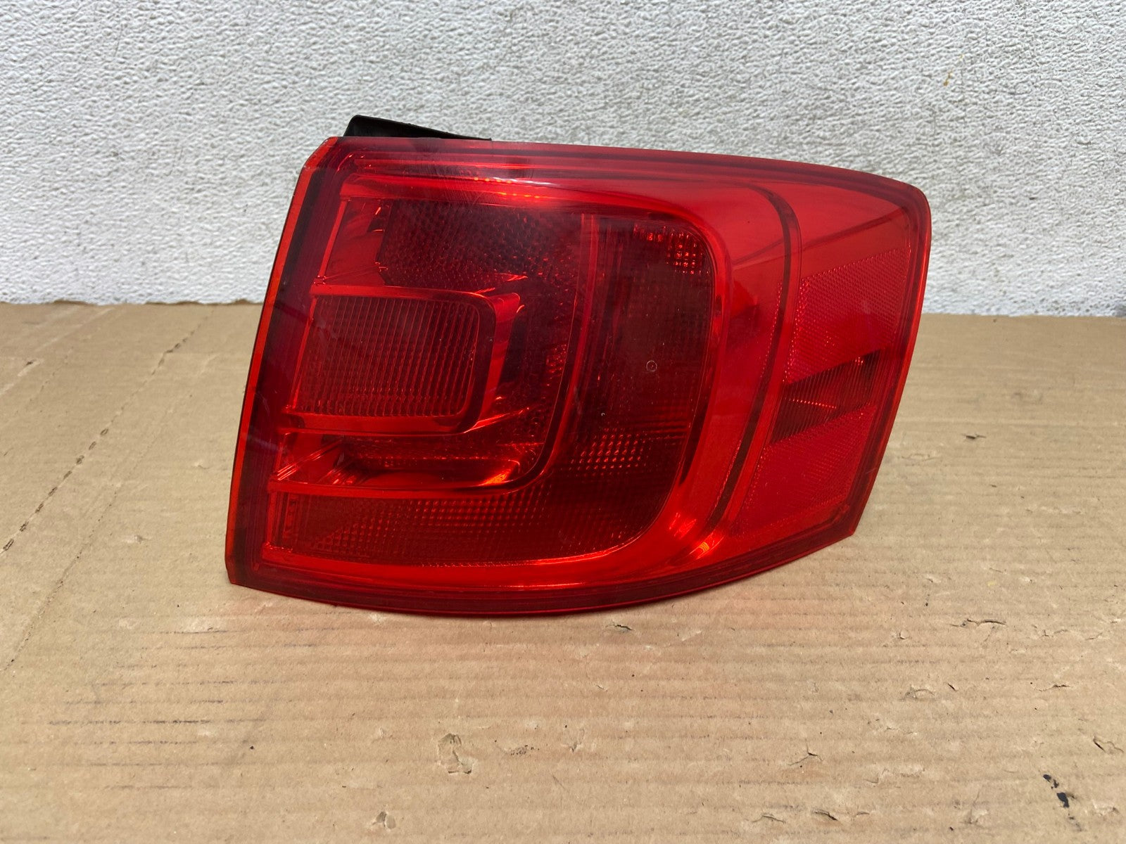 2011 to 2014 Volkswagen Jetta Right Passenger Rh Side Tail Light AG8160 LK0