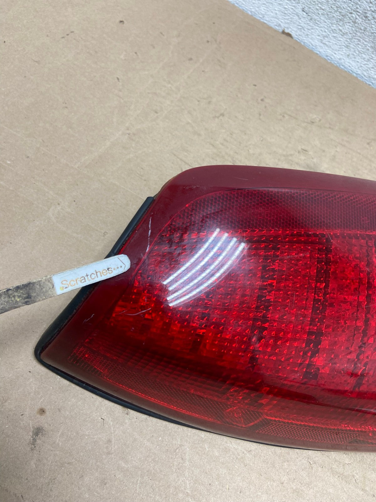 2000 to 2005 Cadillac Deville Left Driver Lh Side Tail Light AH9490 LK3