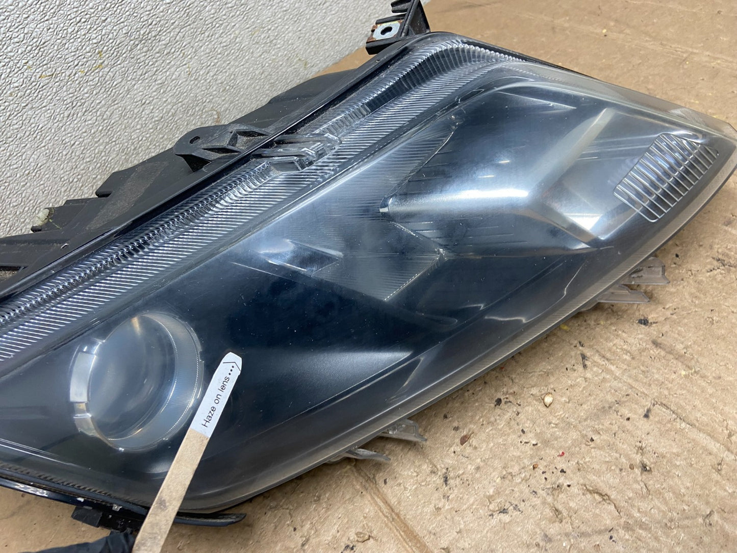 2010 2011 2012 Ford Fusion Right Passenger RH Headlight Halogen OEM AA4120 DW3