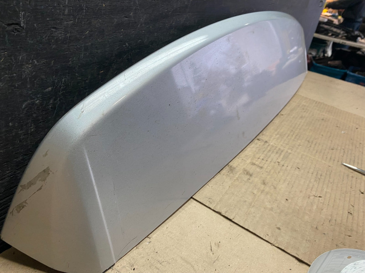 2009 to 2014 Volkswagen Routan Rear Spoiler V3403 DG2