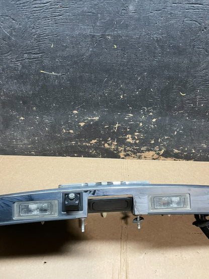 2010-2015 Gmc Terrain Lift Gate Handle Trim Back Up Camera 20942264 Z5737 DG9