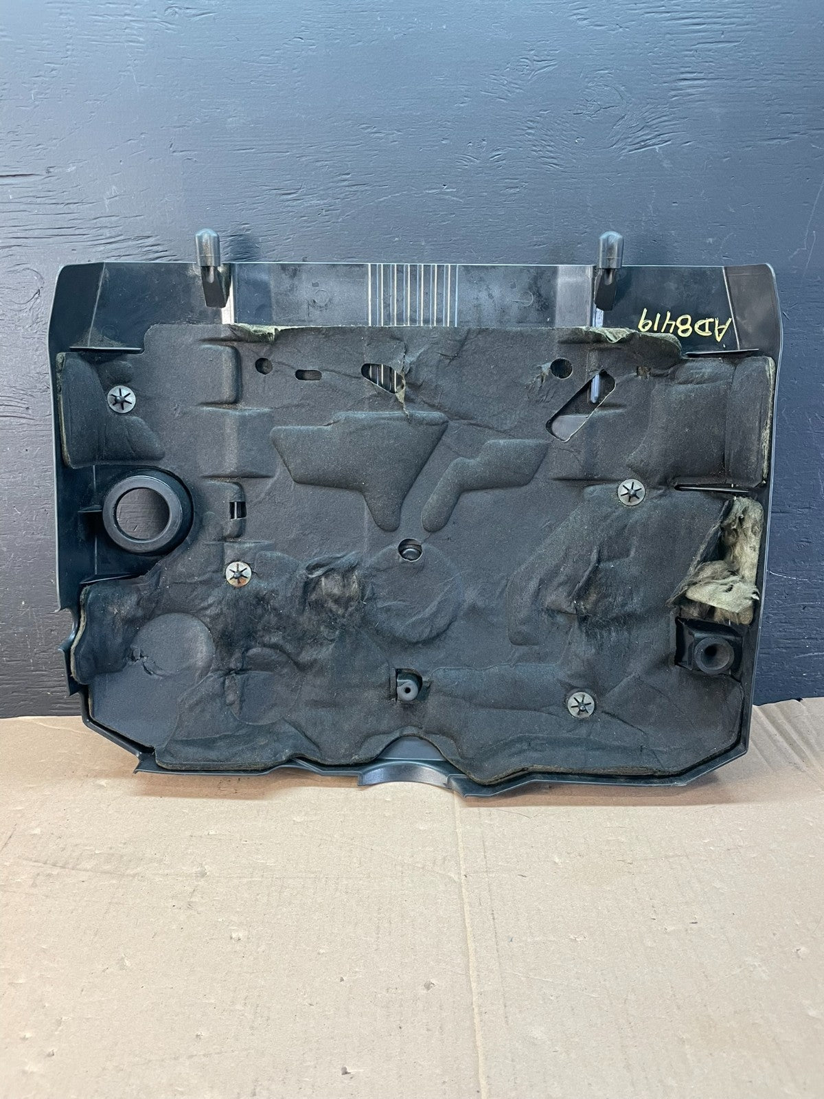 2008 to 2012 Cadillac CTS 3.6L Plastic Engine Cover Shield ad8419 DG3