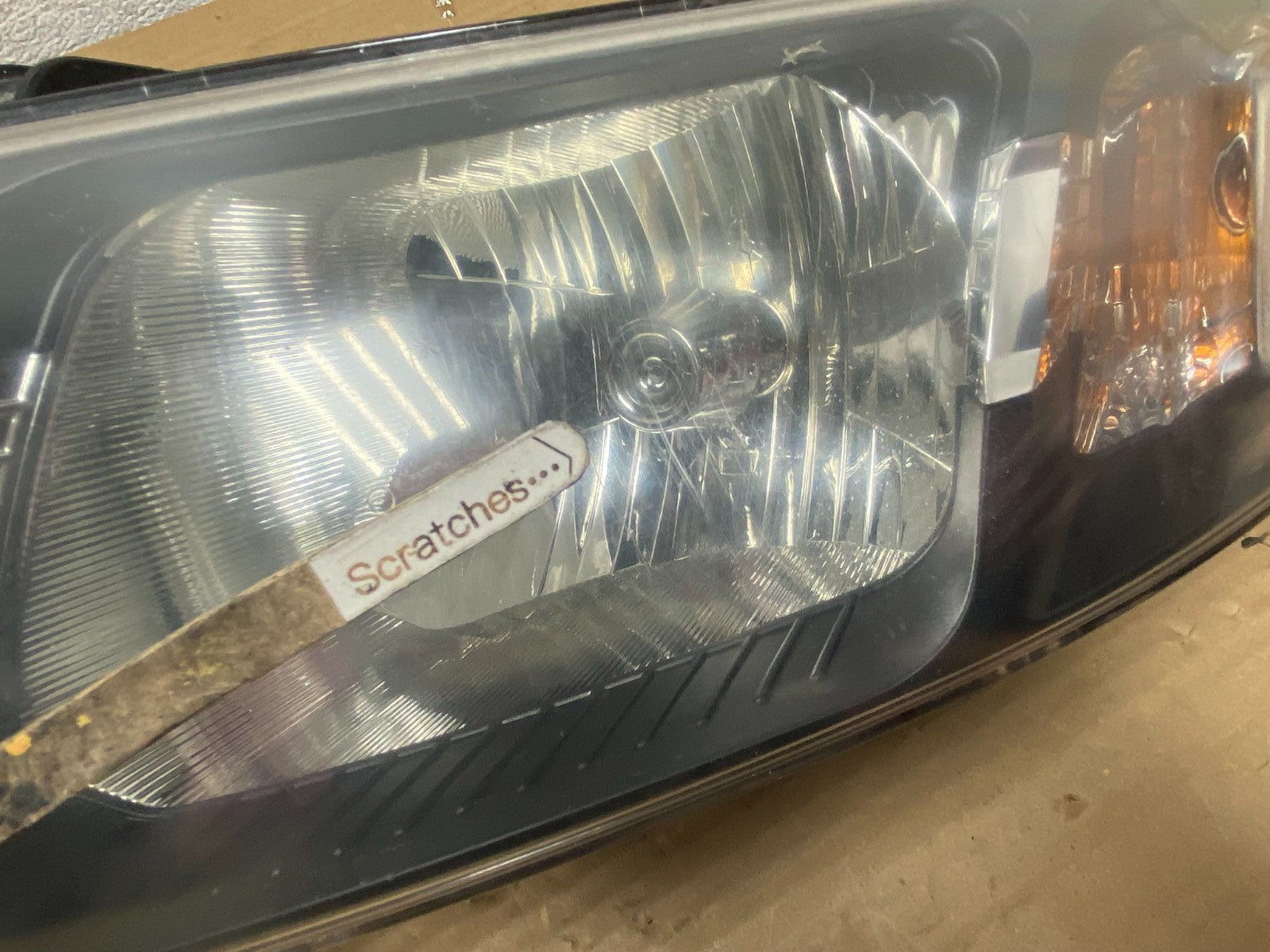 2010 2011 2012 Kia Forte Left Driver Side Headlight Halogen AG8956 DW3