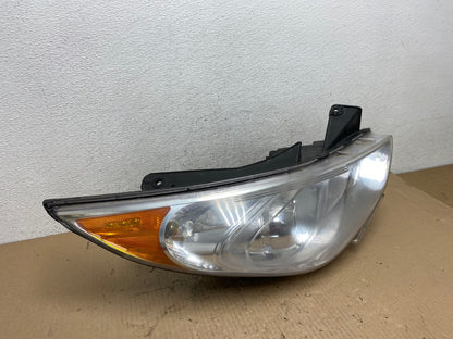2011 - 2015 Hyundai Sonata Hybrid Right Passenger Halogen Headlight AE8763 LK2