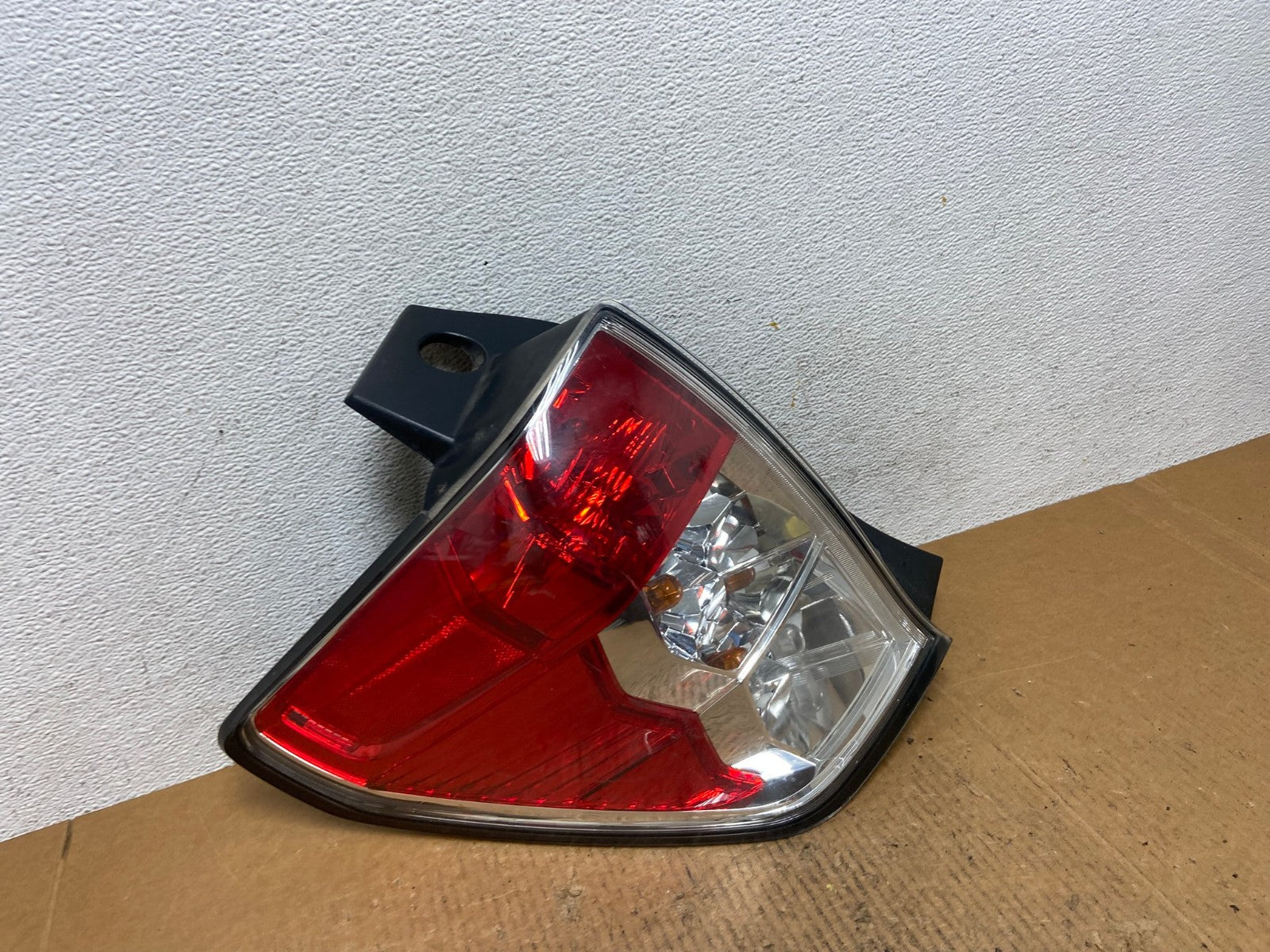 2009 - 2013 Subaru Forester Left Driver Lh Side Tail Light AE1593 LK2