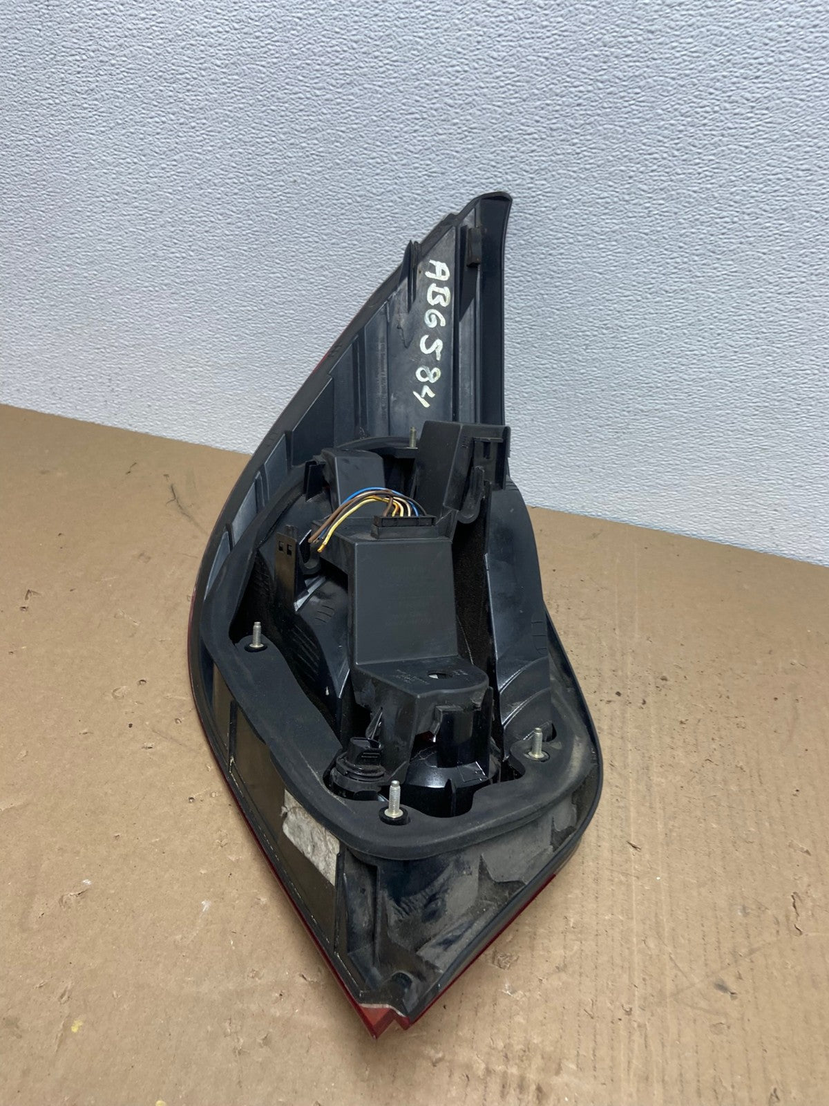 2004 - 2007 BMW 5 Series E60 Right Passenger RH Side Tail Light AB6584 LK6