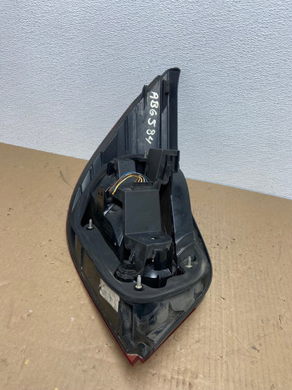 2004 - 2007 BMW 5 Series E60 Right Passenger RH Side Tail Light AB6584 LK6