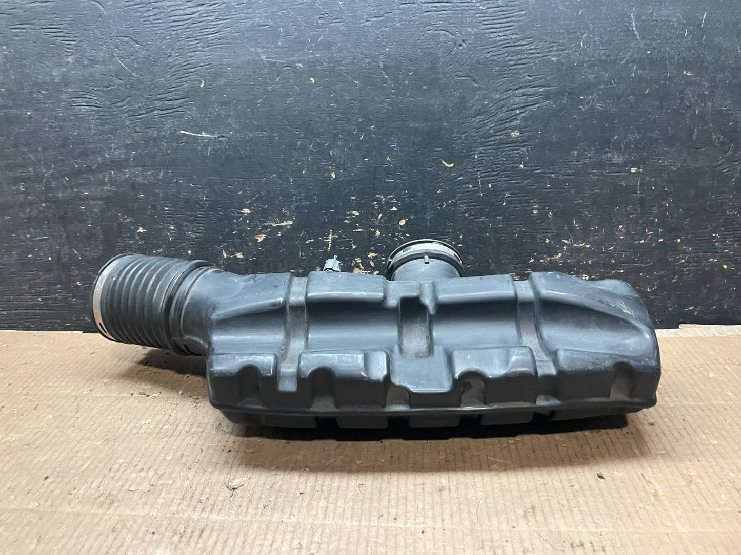 2011-2022 Jeep Grand Cherokee 5.7L V8 Air Cleaner Hose Tube OEM Y6299 DG4