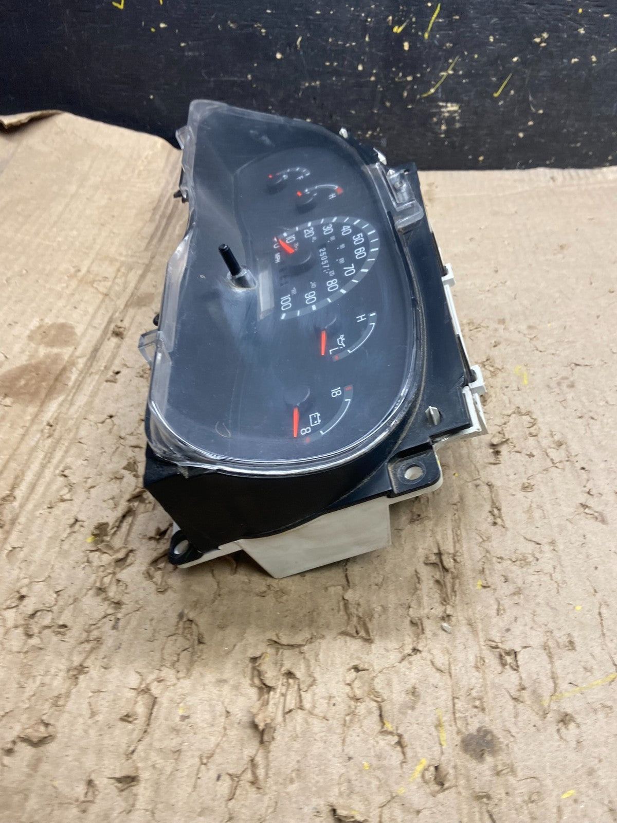 2001 - 2002 Ford Econoline E250 E350 Van Speedometer Instrument Cluster X6473 DG3
