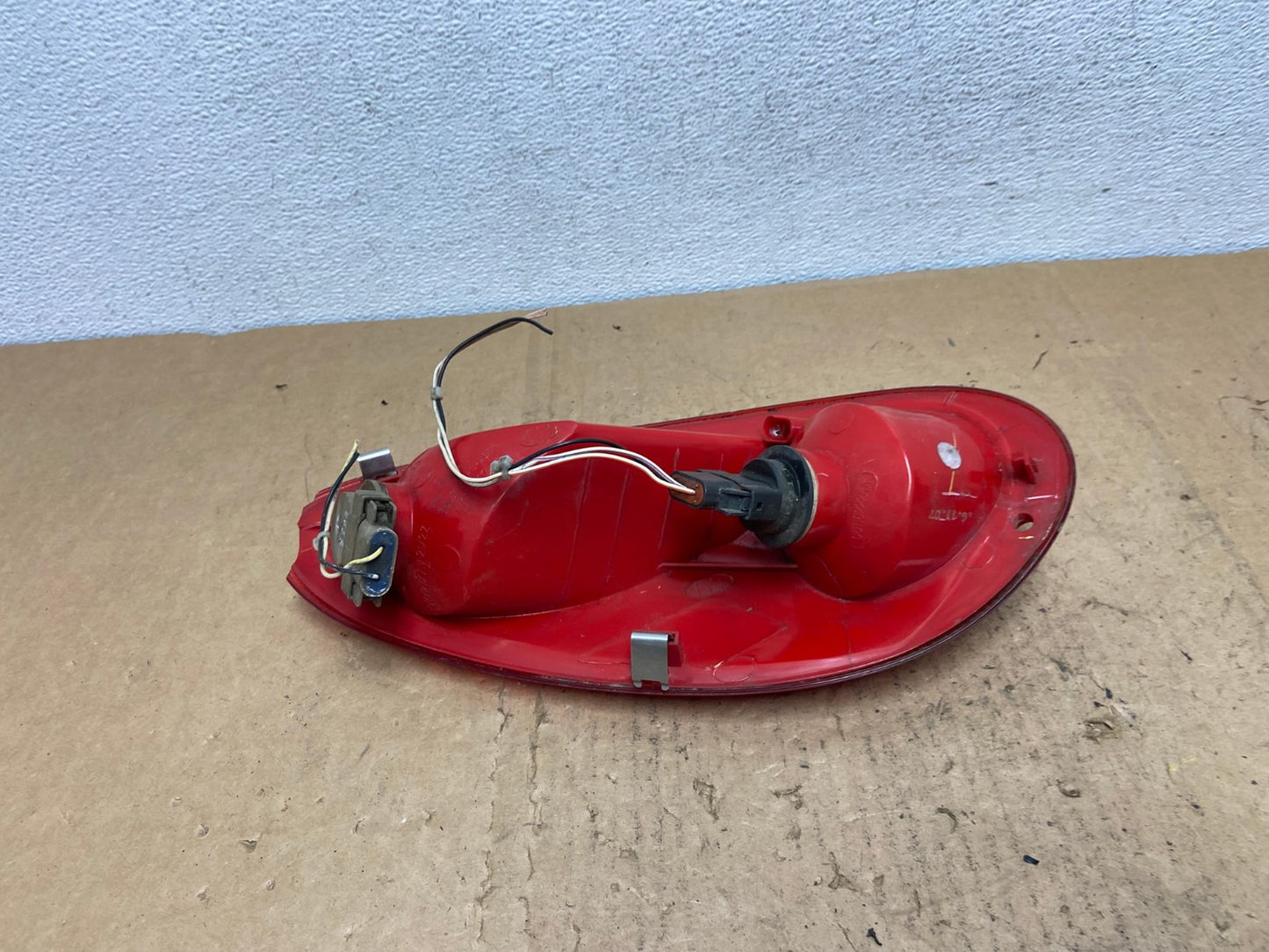 2006 to 2010 Chrysler PT Cruiser Right Passenger RH Tail Light AD1447 LK7
