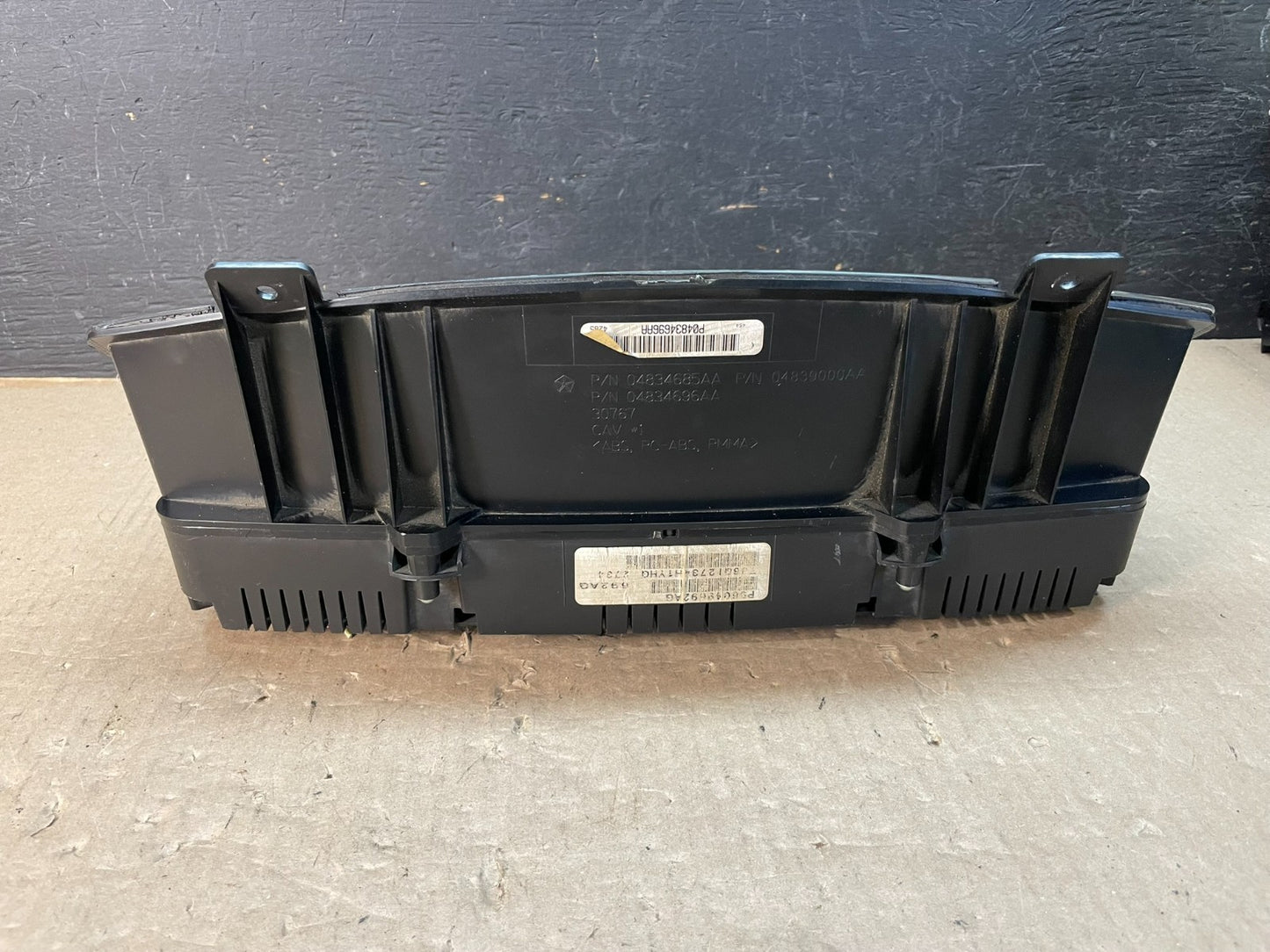 2006 Dodge Durango Speedometer Instrument Cluster Gauge AE3378 DG4
