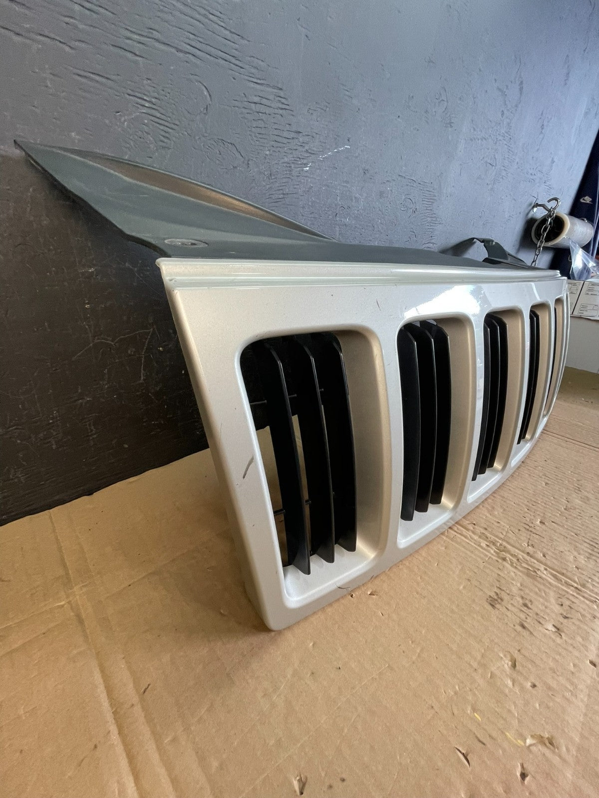 2008 2009 2010 Jeep Grand Cherokee Front Upper Grill Grille ac5444 DG2