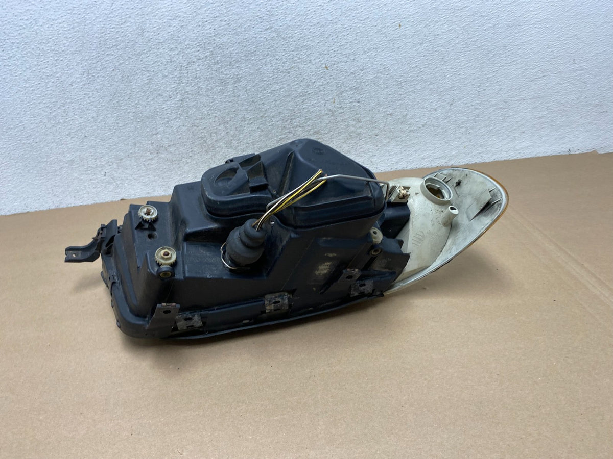 1995 to 1998 Audi A6 Driver Left LH Side Headlight AG44845