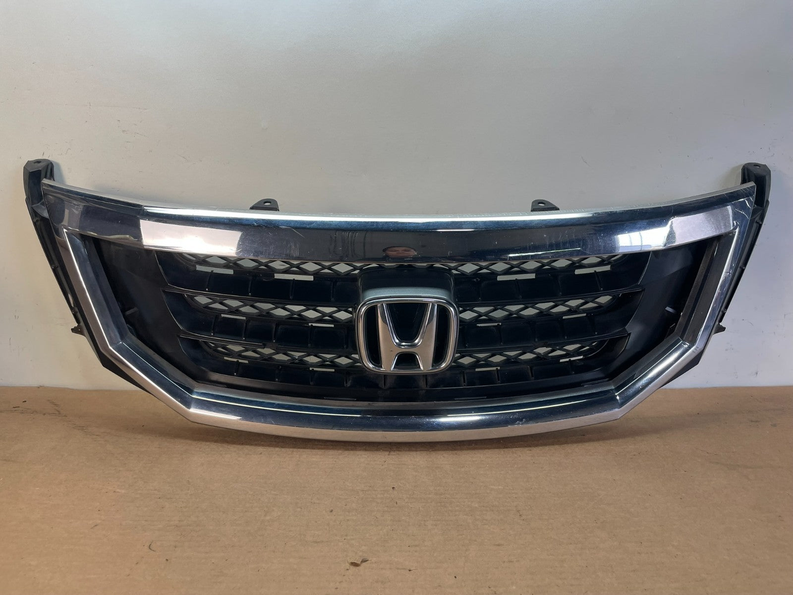 2008 2009 2010 Honda Odyssey Front Upper Grill Grille AF8771 DG0