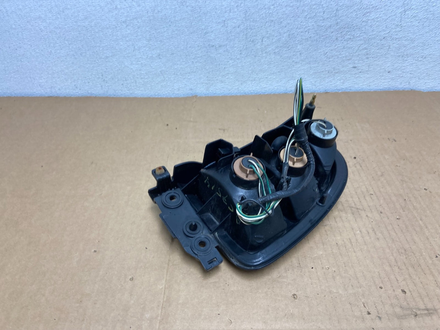 1998 2000 Toyota RAV4 Left Driver LH Side Tail Light ac7514 DG5