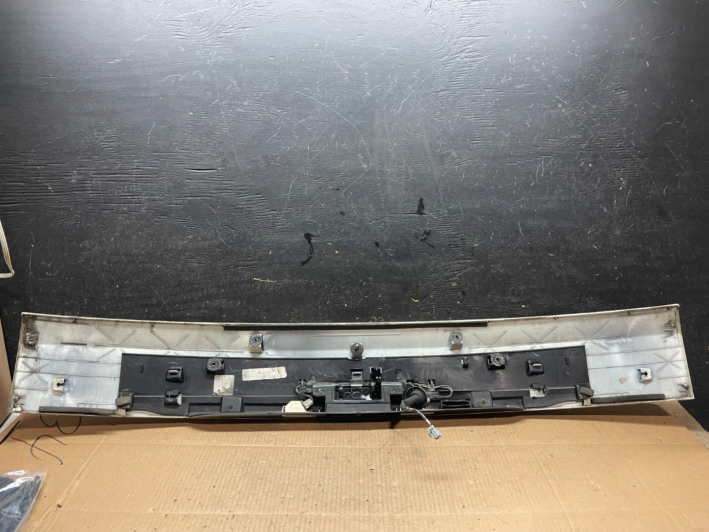 2011-2018 Dodge Grand Caravan Rear Tail Gate Trim Molding Panel OEM Y1764 DG6