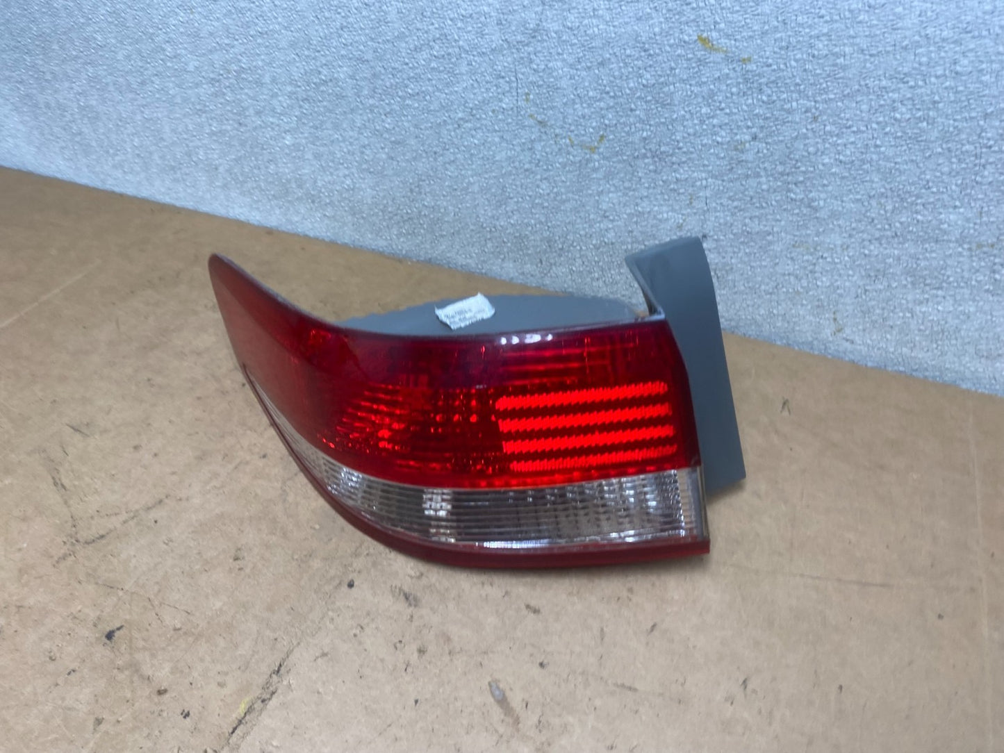 2003 to 2004 Honda Accord Sedan Left Driver Lh Side Tail light X5425 DW1
