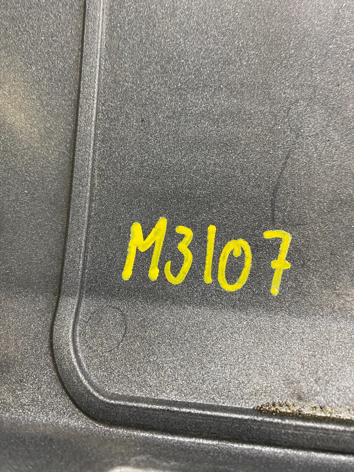 1999 to 2004 Acura RL 3.5L Engine Cover 32121-p5a-0100 M3107 DG9