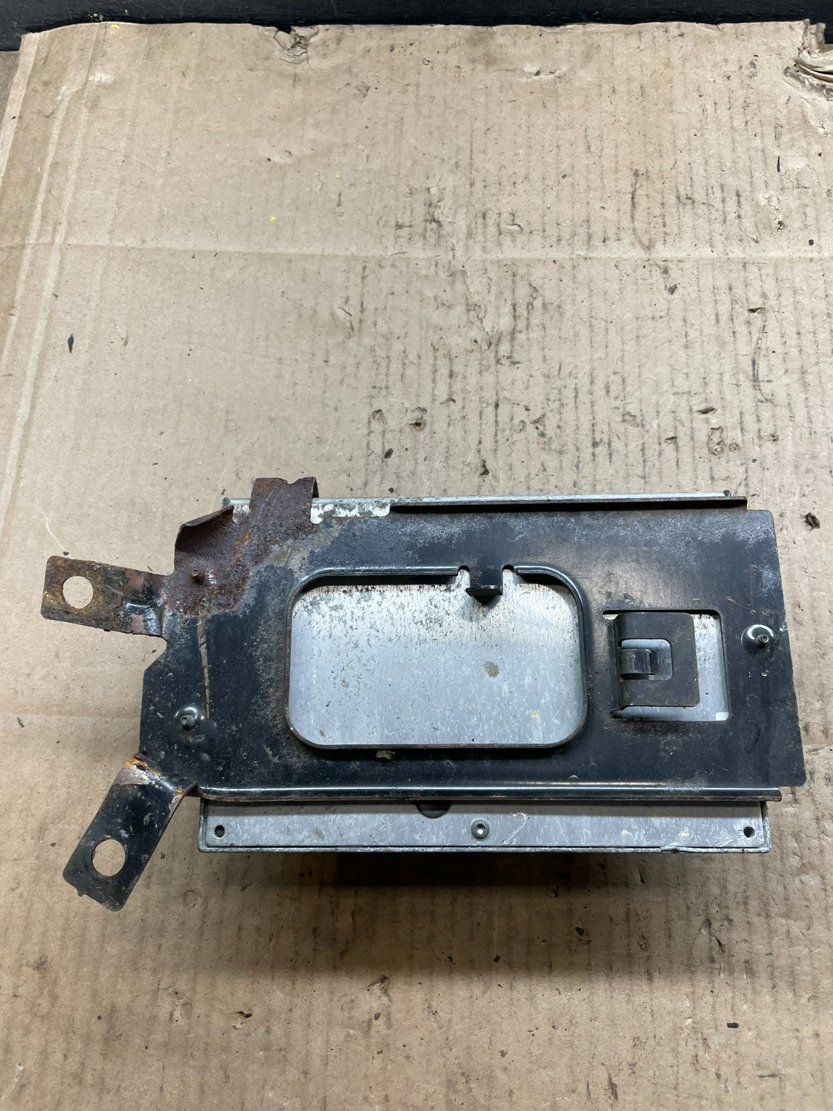 2005 Dodge Durango 5.7 Engine Contol Module Computer ECM ECU OEM  R1975 DG2