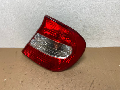 2002 2003 2004 Toyota Camry Tail Light Right Passenger Rh Side AD8772 LK1