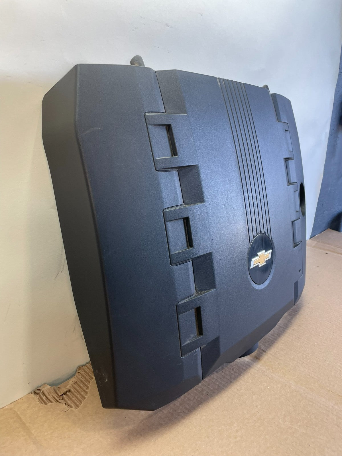 2010 to 2015 Chevrolet Camaro Engine Motor Cover ag3063 DG2