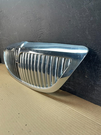 2003 to 2011 Lincoln Town Car Front Upper Grille Grill Chrome W/Emblem AE8712 DG1