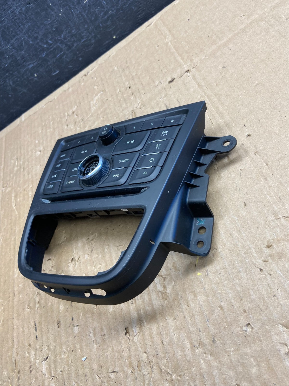 2013 to 2016 Buick Encore Radio Climate Control AC HVAC a2c90233800 AD6830 DG3