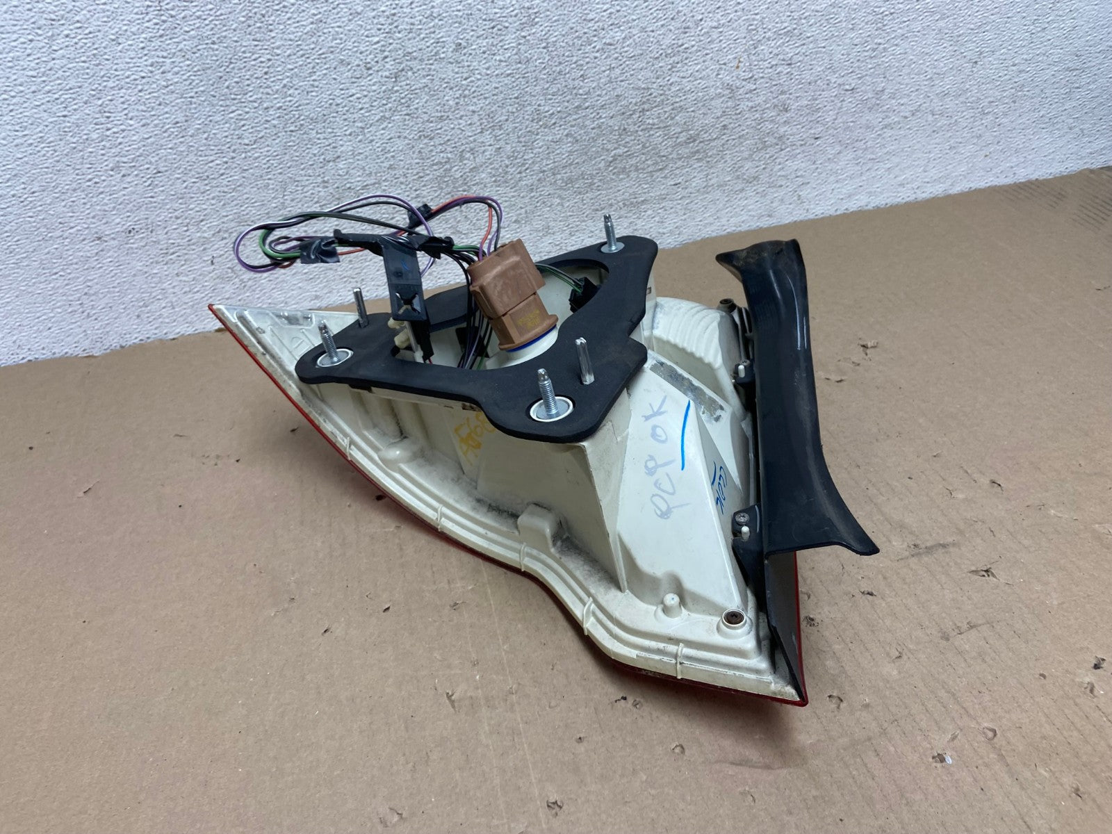 2010 2011 2012 Ford Fusion Right Passenger Side Tail Light AG6864 LK7