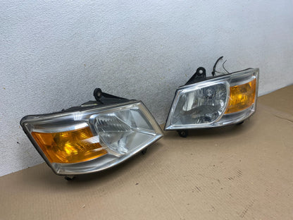2008 to 2010 Dodge Caravan Left+Right Set Side Halogen Headlights AJ2424 DW2